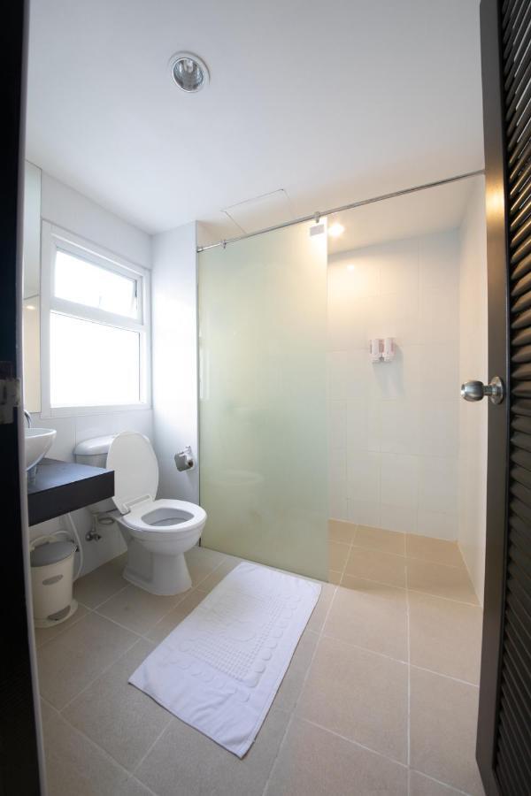 Hotel Oyo 373 Mc Ginger House Patong Zewnętrze zdjęcie